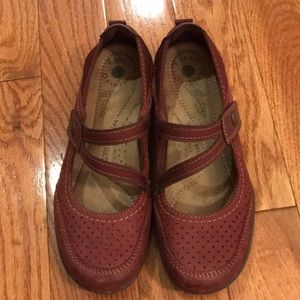 Earth shoes - wine colored Mary Janes